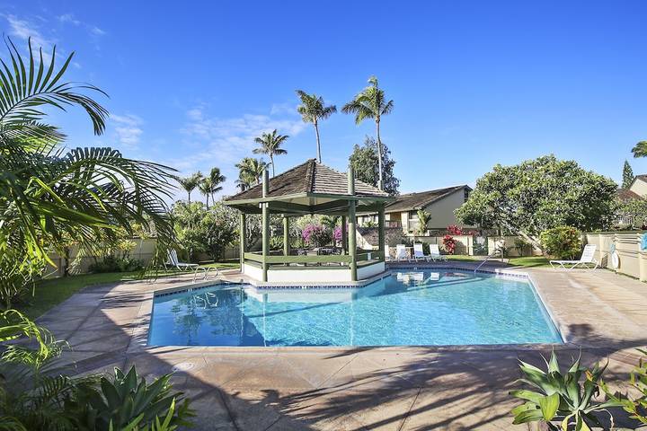 Vacation rental for 3 people, with pool and balcony in Turtle Bay
