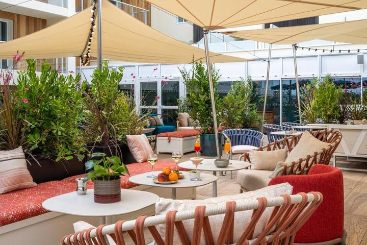 Hôtel pour 2 personnes, avec piscine et terrasse, animaux acceptés dans Aquarium de la Rochelle - 4