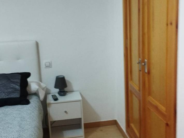 Apartamento entero, Apartamento acogedor con piscina y parking cerca del centro de Jaca in Jaca, Pirineo Aragonés