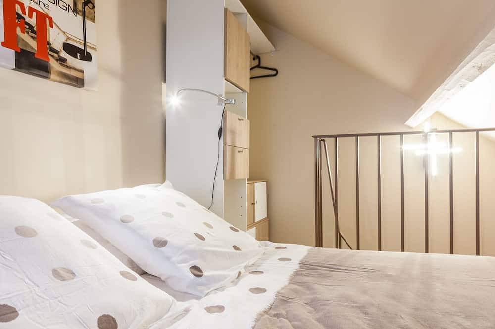 Geheel appartement, De Maisonette Human hout - Atypische - historische centrum Honfeur in Honfleur, Lisieux en omgeving