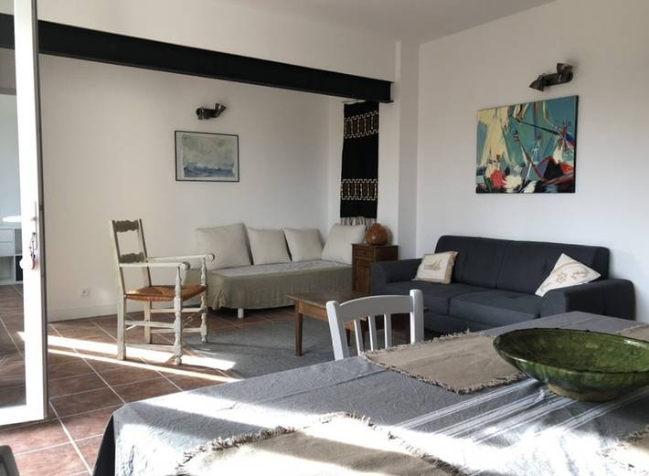 Gîte pour 3 personnes, avec terrasse ainsi que piscine et jardin, animaux acceptés en Charente-Maritime - 2