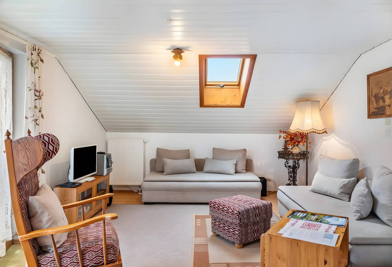 Ganze Wohnung, Ferienwohnung Haus Greif mit Bergblick, Balkon und Wi-Fi in Garmisch-Partenkirchen, Bayerische Alpen