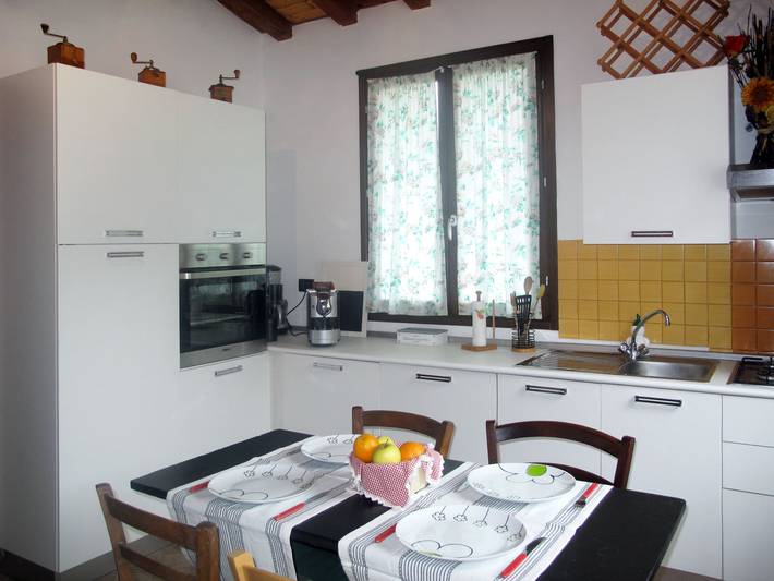 Bungalow für 3 Personen, mit Terrasse und Ausblick sowie Garten, mit Haustier in Norditalien - 3