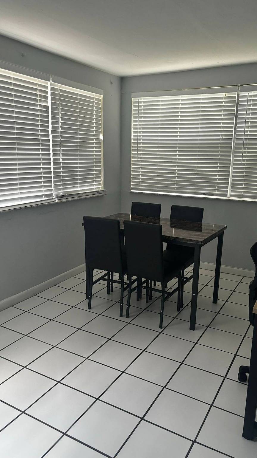 Ganze Wohnung, 5140 Duplex in Oakland Park in Fort Lauderdale, Broward County