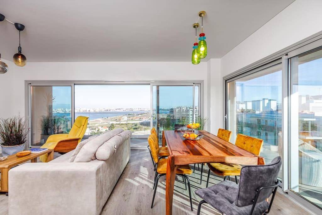 Apartamento inteiro, Two-Bedroom Apartment in Seixal, Halbinsel von Setúbal