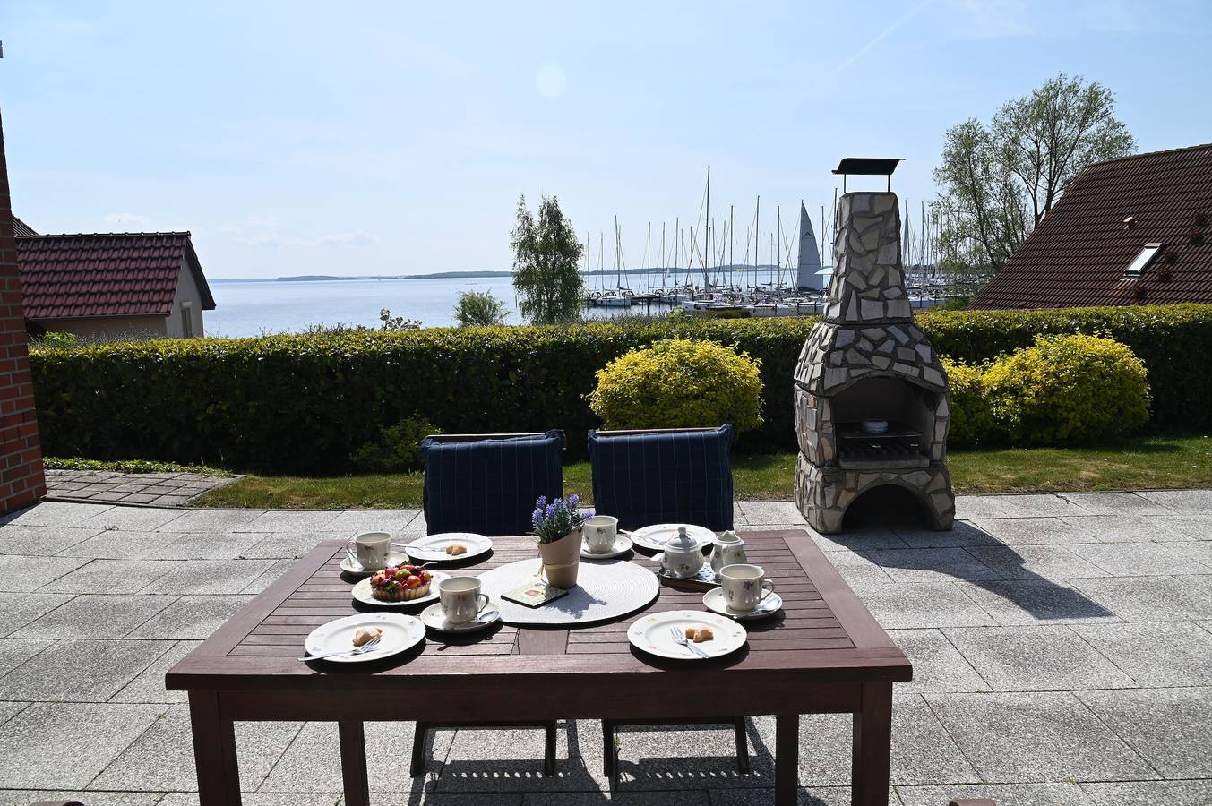 Ferienhaus 'Boddenperle' mit Meerblick, privater Terrasse und Wlan in Breege, Rügen