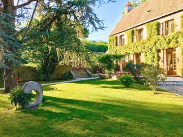 Maison d’hôte pour 2 personnes, avec vue ainsi que jardin et piscine à Sillé-le-Philippe