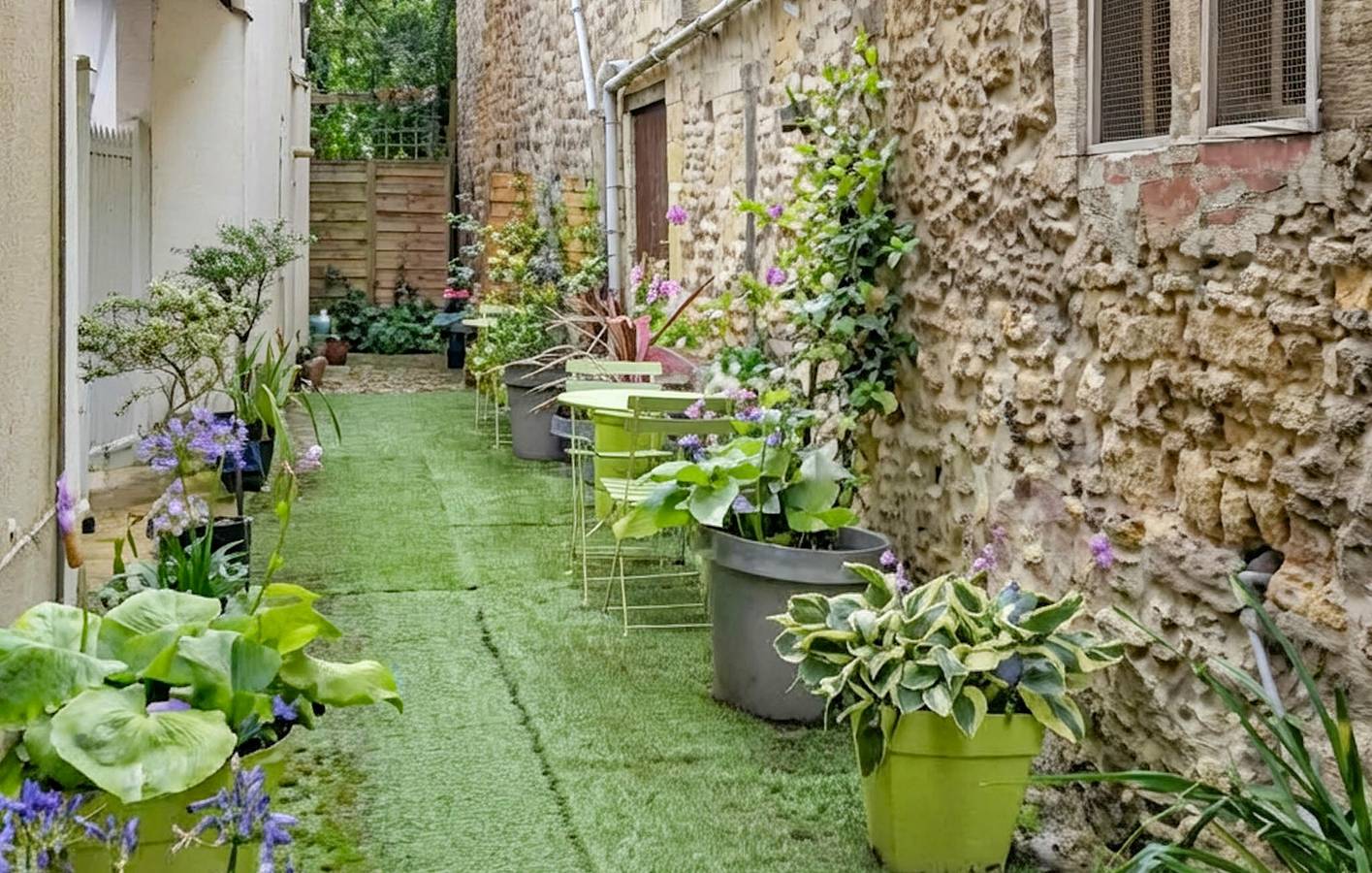 Ganze Ferienwohnung, Zentrale, gemütliche Wohnung mit WLAN und Parkplatz in Saint-Benoît-de-l'Aure, Bayeux und Umgebung