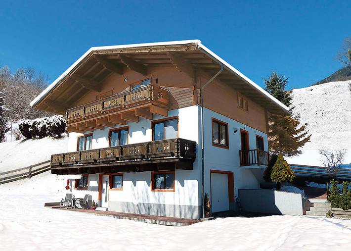 Ferienhaus für 18 Personen, mit Balkon