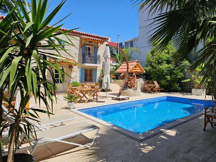 Hotel für 3 Personen, mit Garten und Ausblick sowie Pool - 1