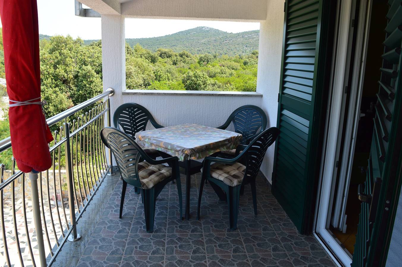 Ganze Wohnung, 1-Zimmer-Ferienwohnung mit Balkon Bucht Ljubljeva, Trogir A-14314-c in Vinisce, Split-Dalmatien