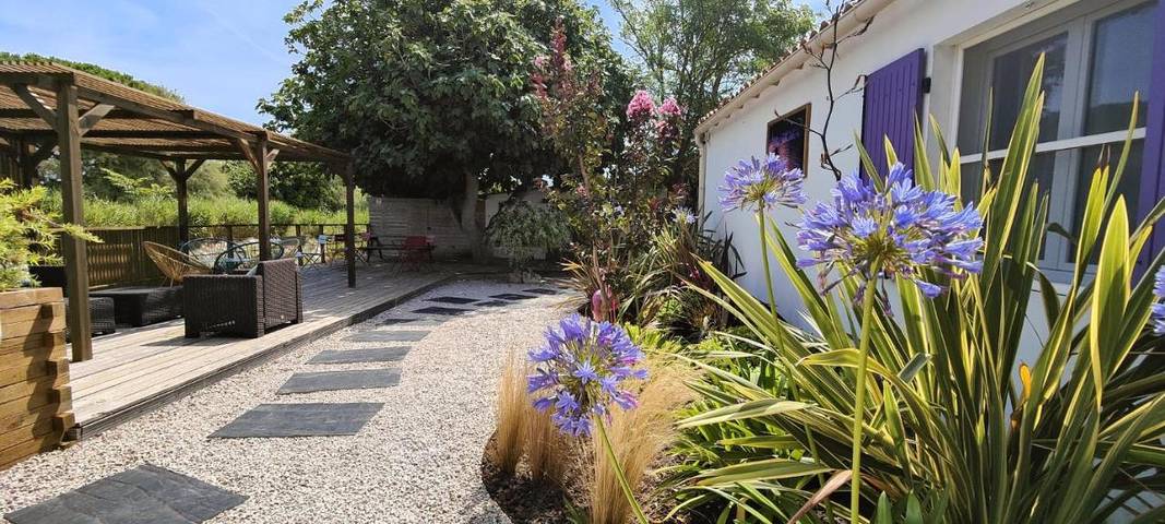 Location de vacances pour 2 personnes, avec jardin et vue dans Bac du sauvage - 3