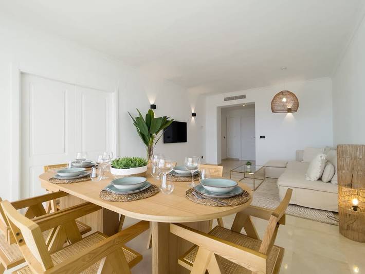 Ganze Wohnung, Altos La Quinta | Sea View Luxury Penthouse in Marbella West, Benahavís