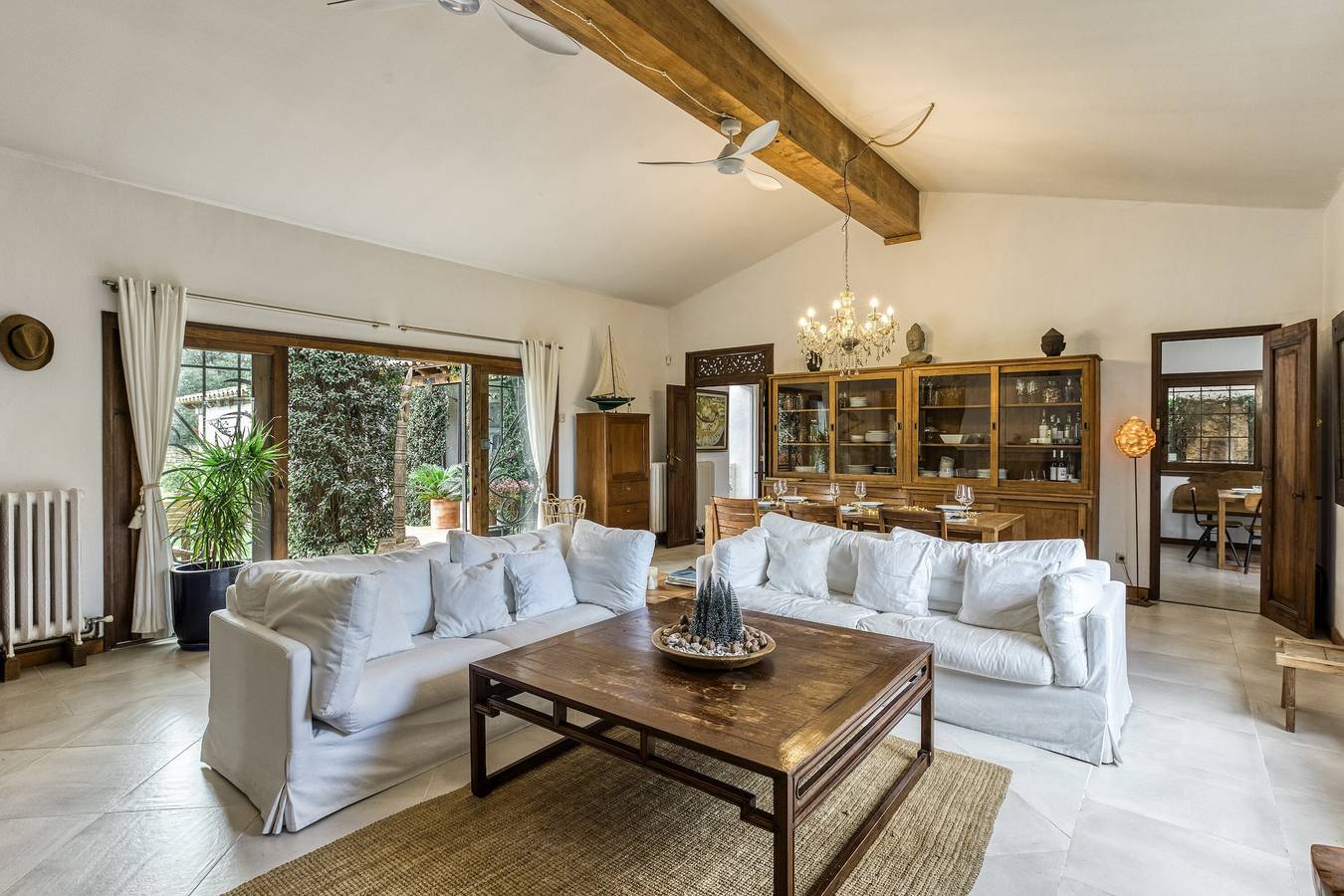 Holiday Home 'Casa Bali Costa Brava' with Mountain Views, Private Pool & Wi-Fi in Palafrugell, Costa Brava