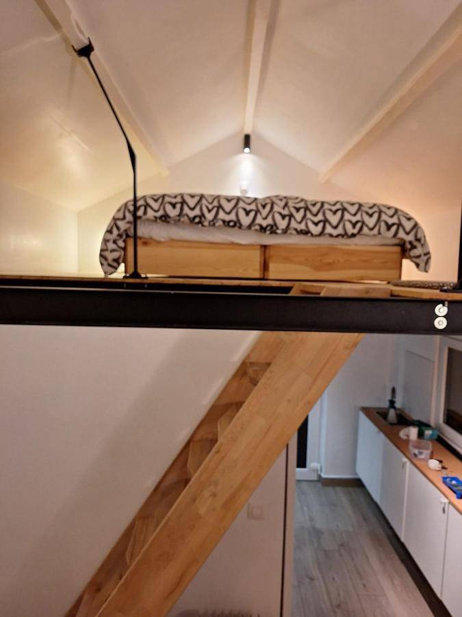 Location de vacances pour 2 personnes, avec piscine ainsi que vue et jardin à Nivelles - 3