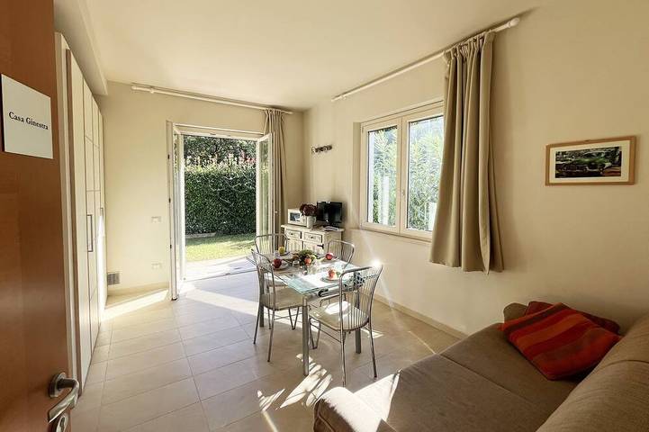 Ferienwohnung für 4 Personen, mit Garten in Marina di Pietrasanta