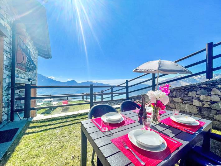 Ferienhaus für 6 Personen, mit Terrasse und Garten sowie Seeblick am Comer See - 2