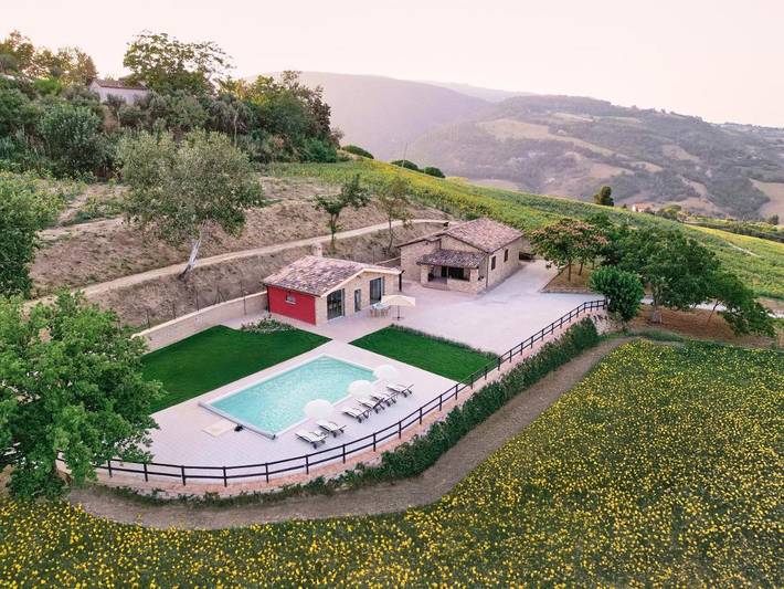 Casa de vacaciones para 8 personas, con piscina además de vistas y balcón - 1