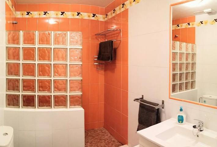 Casa rural con piscina para 8 personas, con piscina además de terraza y vistas, Se admiten mascotas en Vega de Granada - 2