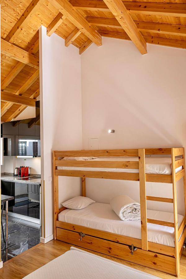 Apartamento inteiro, One-Bedroom Apartment in Amarante, Distrito do Porto