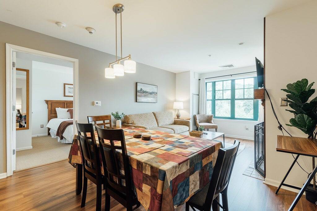 Ganze Wohnung, Appalachian Lodge ★ Bergfront ★ Kamin ★ Balkon ★ @ Mountain Creek ★ Pool �� 312 in Mountain Creek