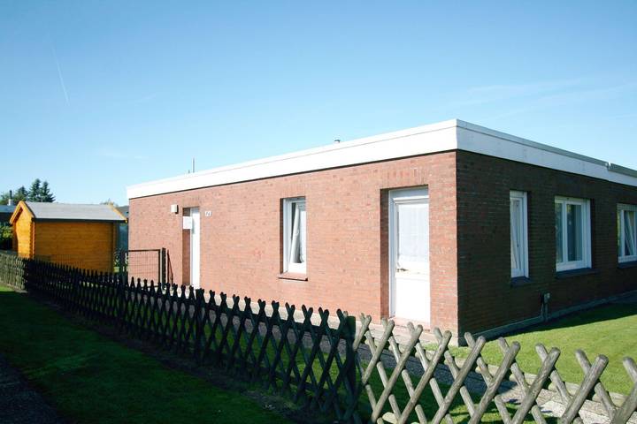 Bungalow für 4 Personen, mit Garten, mit Haustier am Strand Norddeich