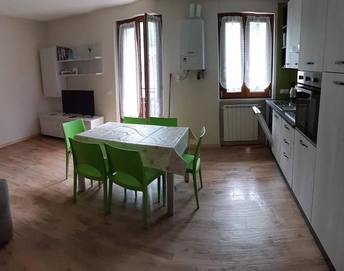 Gîte pour 8 personnes, avec Balcon et Terrasse ainsi que Jardin et Vue dans Serina - 3