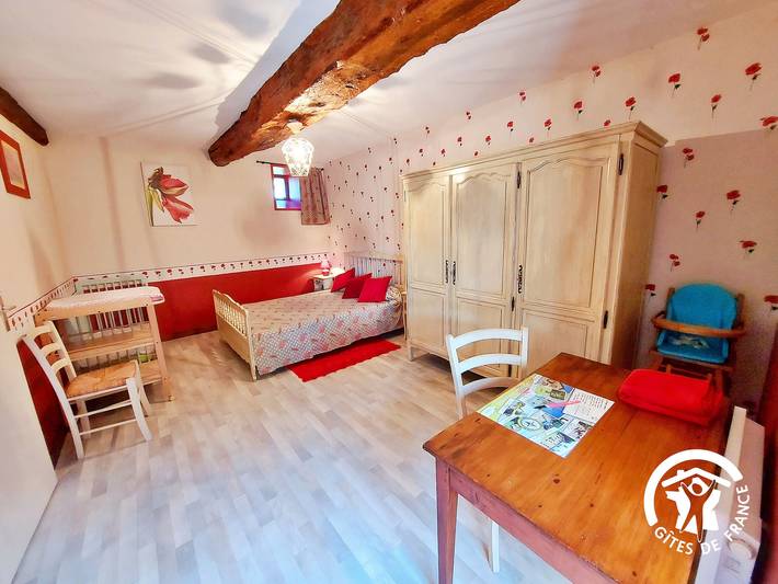 Gemütliche XVIII. Jahrhundert-Ferme mit privatem Garten, Outdoor-Aktivitäten und Kinderfreundlich in Saint-Aubin-Fosse-Louvain, Mayenne
