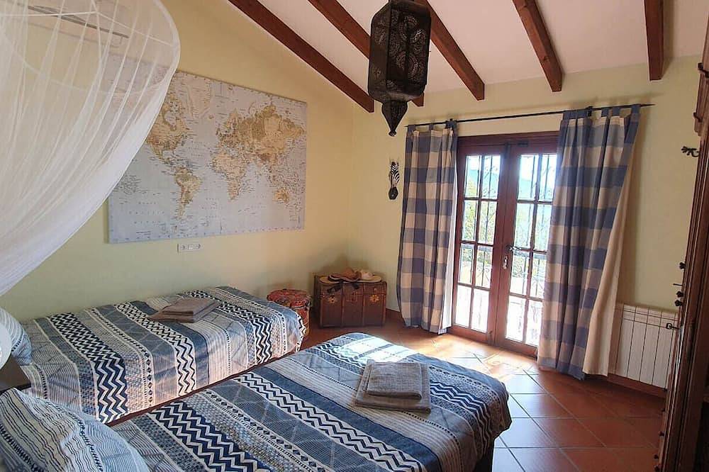 Villa Los Almendros in Canillas de Albaida, Provincia de Málaga