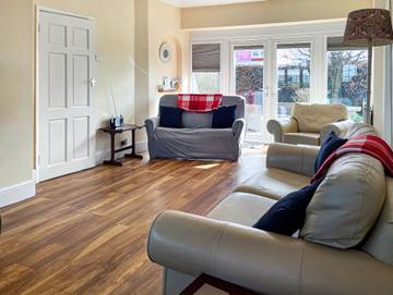 Log Cabin for 8 People in Hunstanton, Norfolk, Photo 4