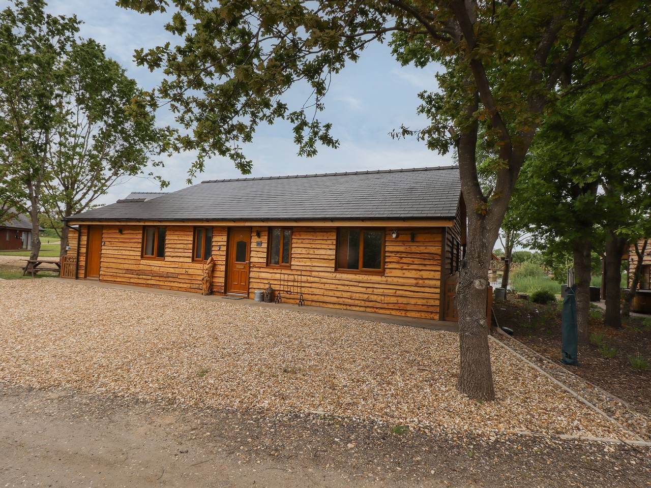 Butterfly Lodge in Thorpe on the Hill, Lincolnshire