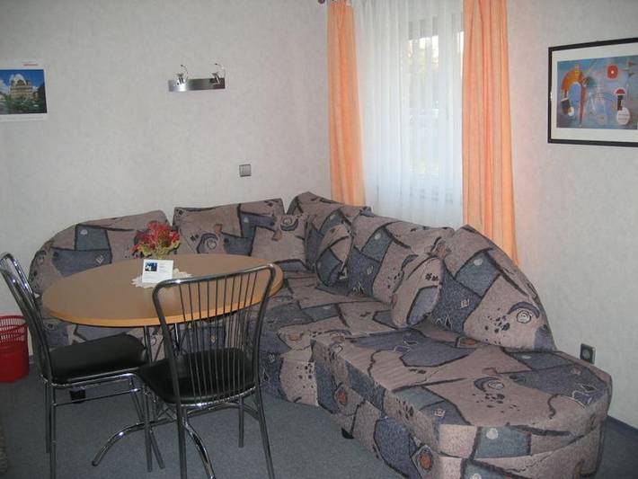 Ganze Wohnung, Gemütliches Urlaubsdomizil in zentraler aber ruhiger Lage - Haus Bauer Ferienwohnung 1 in Wasserburg (Bodensee), Bayerisch Schwaben