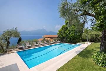 Villa per 12 Persone in Torri del Benaco, Prealpi Gardesane, Foto 1