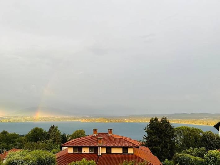 Gîte pour 12 personnes, avec jardin et vue ainsi que terrasse et piscine, animaux acceptés dans Massino Visconti - 3