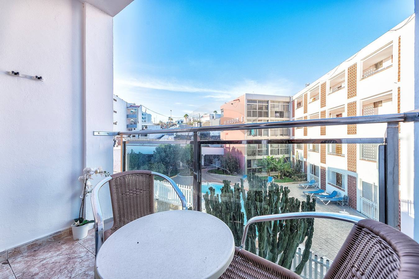 Entire apartment, Vacation Apartment 'San Agustín Ocean View' with Sea View, Wi-Fi and Air Conditioning in San Agustin, San Bartolomé de Tirajana