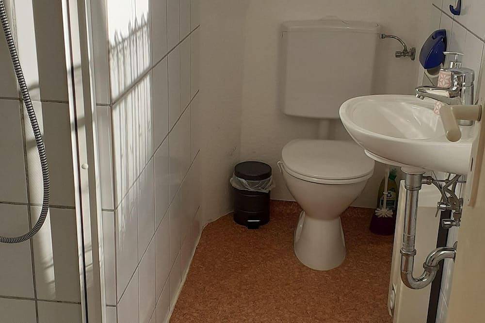 Apartamento entero, Apartamento de 1 habitación 1 en 1. arriba in Lübeck, Bahía de Lübeck