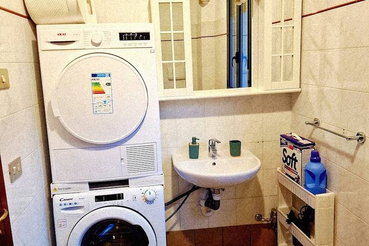 Appartamento intero, Bernina Stop & Go apartment - 30 steps to the red train in Tirano (borgo), Tirano