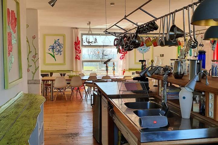 Schloss für 25 Personen, mit Garten in Mecklenburgische Seenplatte - 3