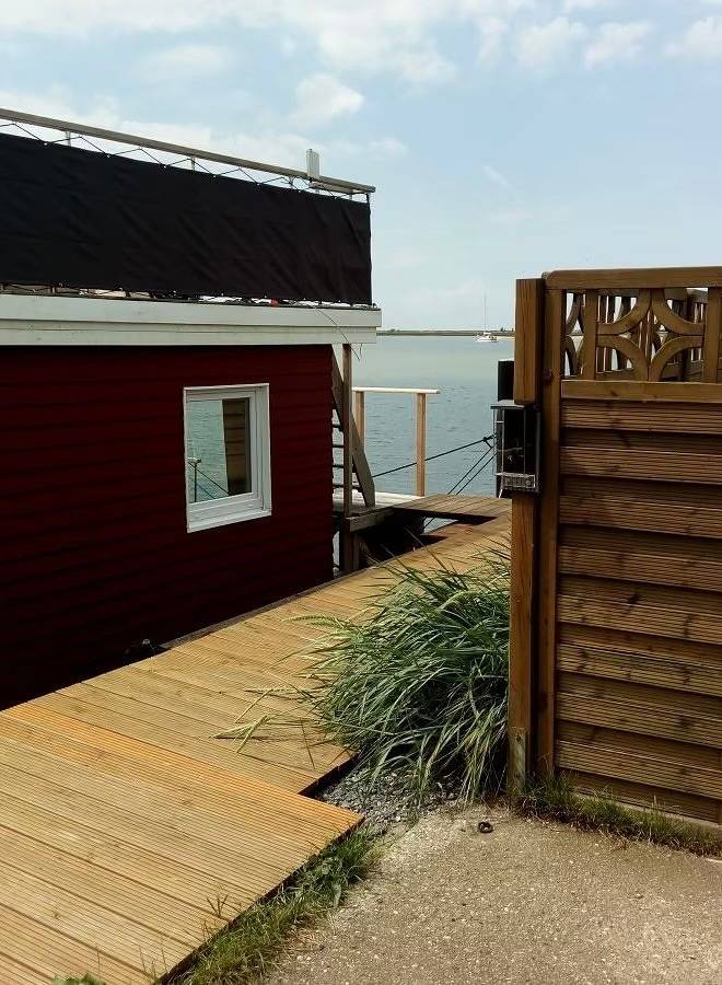 Hausboot für 5 Personen, mit Terrasse und Ausblick, mit Haustier in Schleswig-Holstein - 4