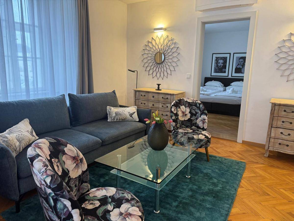 Ganze Wohnung, Smile Apartments zum Goldenen Hirschen in Krems an der Donau, Donau Niederösterreich