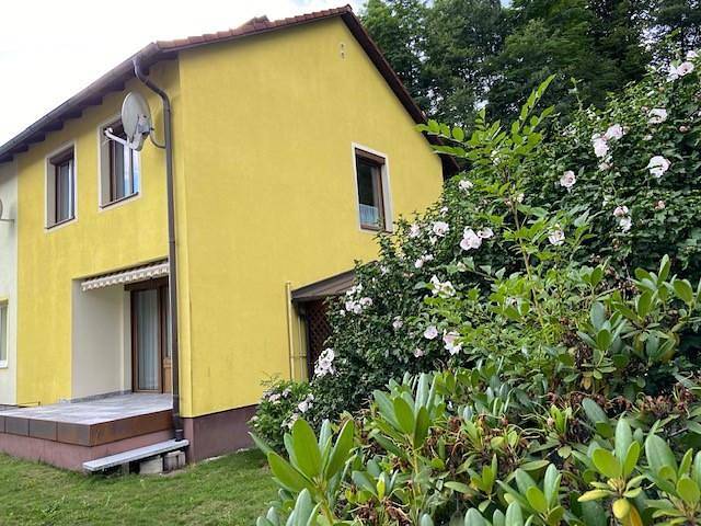 Ferienwohnung für 4 Personen, mit Balkon und Garten