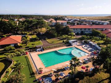 Hôtel pour 2 personnes, avec piscine et terrasse dans Plage De La Piste Capbreton
