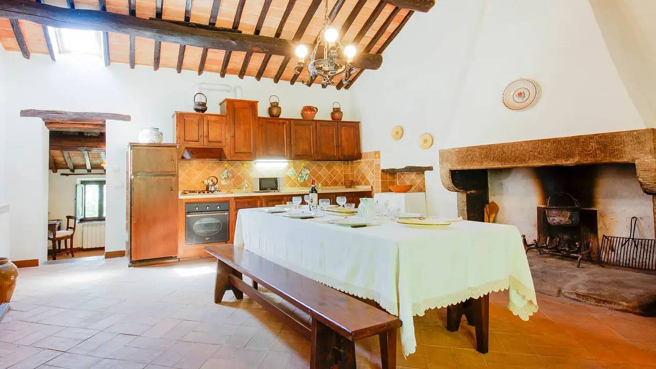 Agriturismo per 7 persone con giardino in Cortona, Provincia di Arezzo