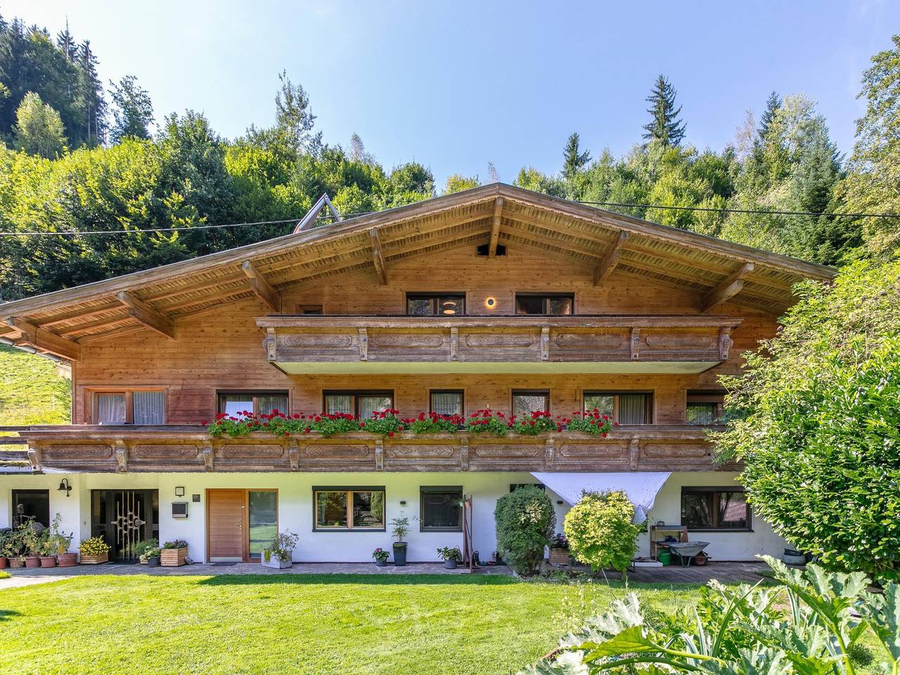 Geheel appartement, Stijlvolle vakantiewoning, idyllische locatie in Hopfgarten im Brixental, Brixental