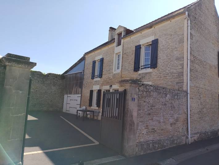 Location de vacances pour 8 personnes, avec Terrasse à Graye-sur-Mer