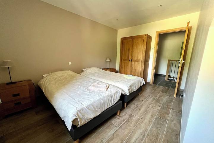 Gîte pour 4 personnes, avec jardin à Marlens - 2