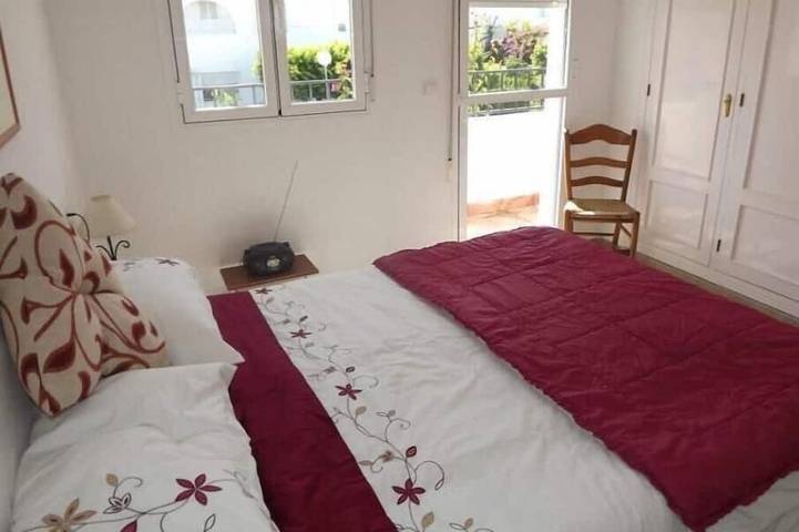 A beautiful 2-bedroom south-facing townhouse five-minutes walk from the beach in Vista de los Ángeles, Mojacar