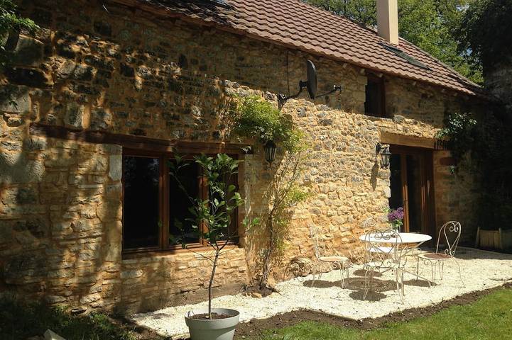 Gîte pour 4 personnes, avec terrasse et jardin, animaux acceptés - 1