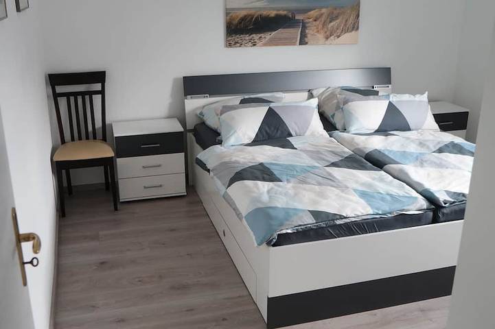 Ferienwohnung für 4 Personen, mit Terrasse und Garten sowie Pool in Mainz - 4