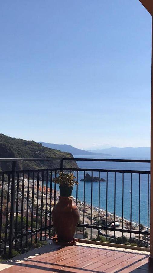 Ganze Wohnung, La Terrazza sul Mare in Palmi, Reggio Calabria Provinz
